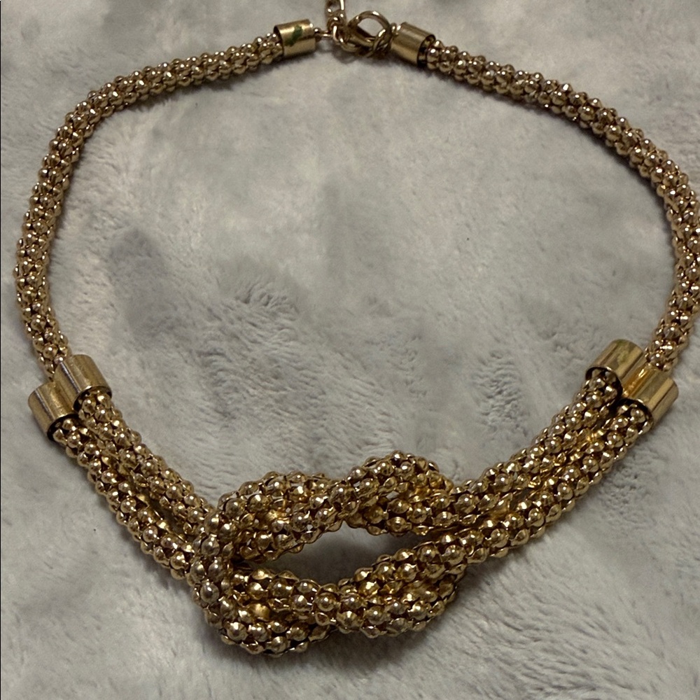 Vintage 80s Talbots knot gold necklace